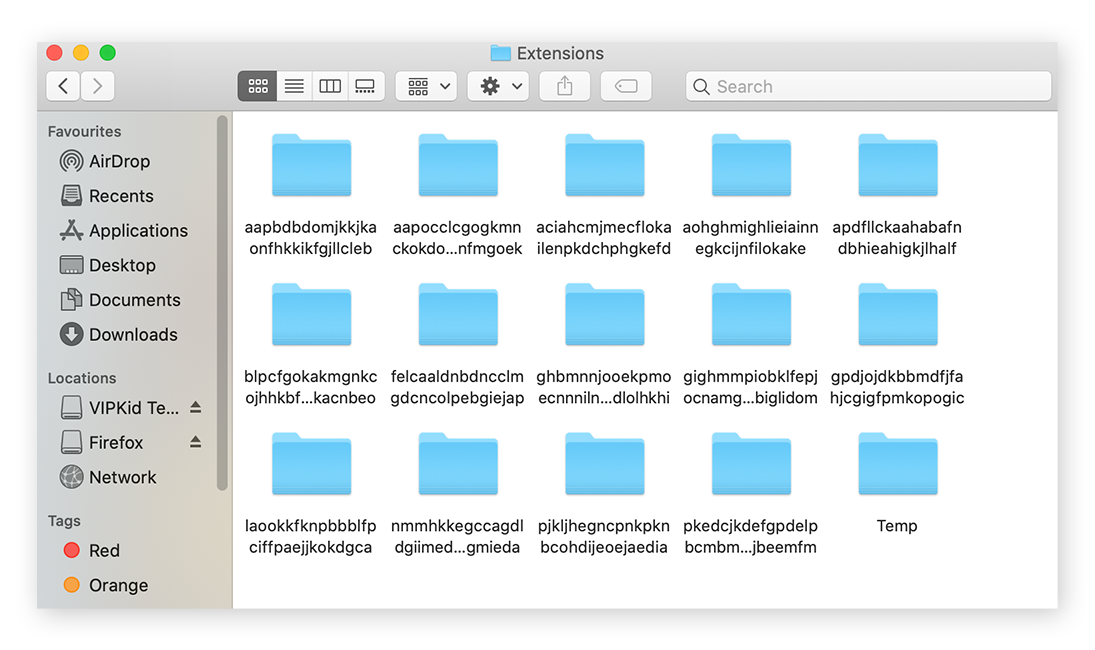 Carpeta de extensiones de Google Chrome con muchas carpetas dentro. El nombre de todas las carpetas es una cadena larga de letras.